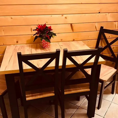 Quarto em Acomodações Particulares Goscinne Maja